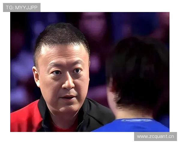 缘分再续：球童四年后重逢教练